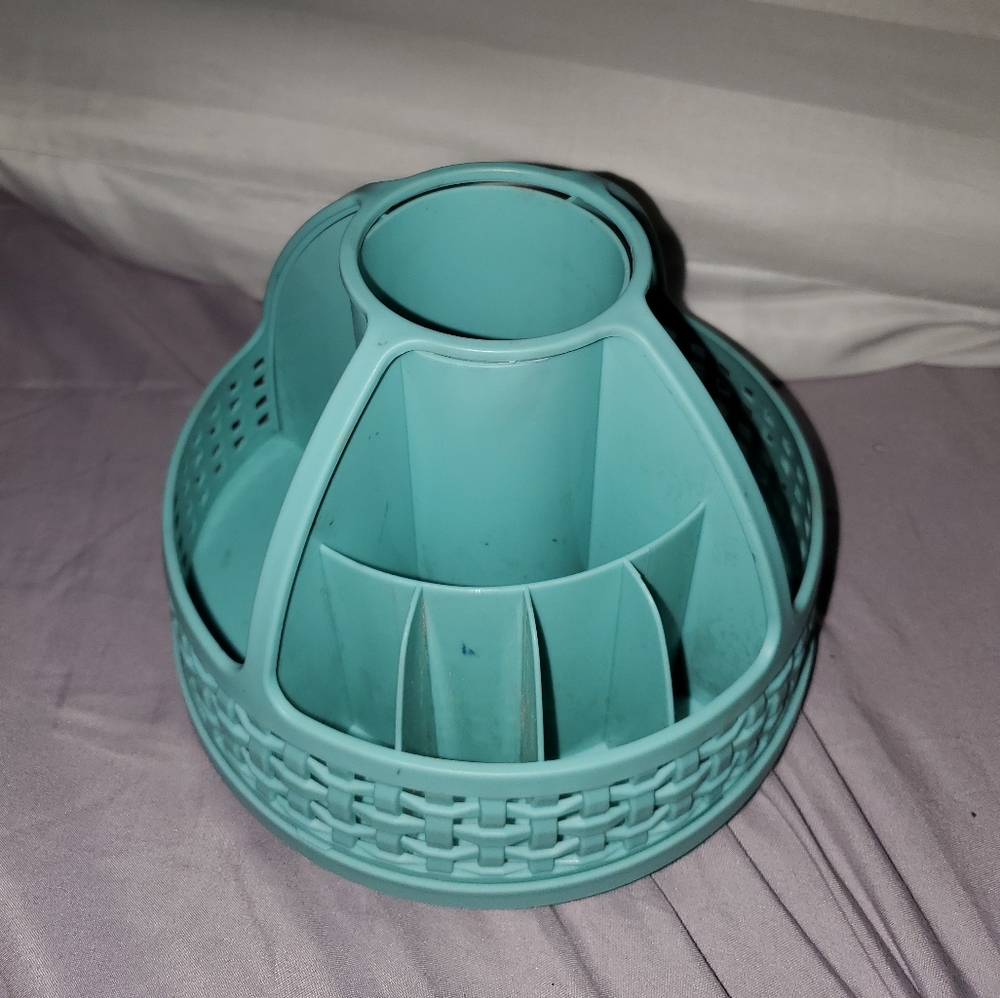 Makeup organizer